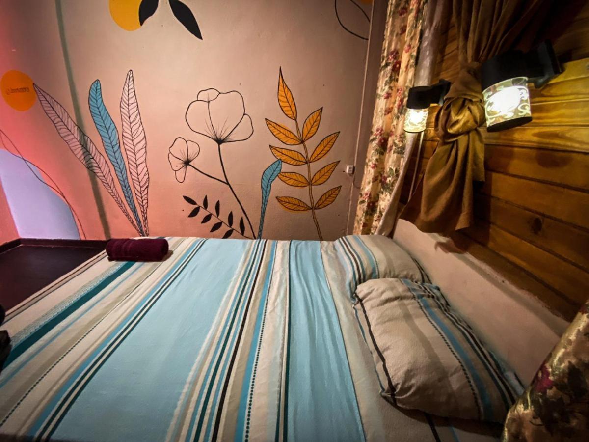 Hostel Krieger Hauss Puerto Iguazú Esterno foto